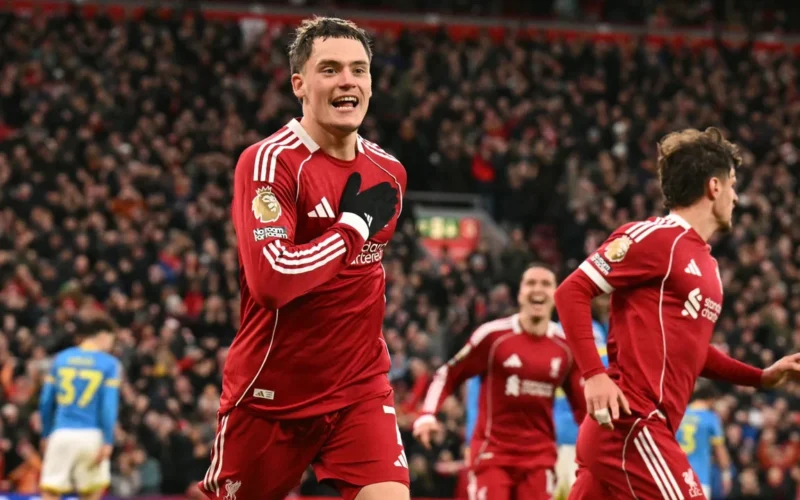 اللقاء المنتظر.. قنوات نقل مباراة ليفربول وليدز في البريمير ليغ 2025-2026